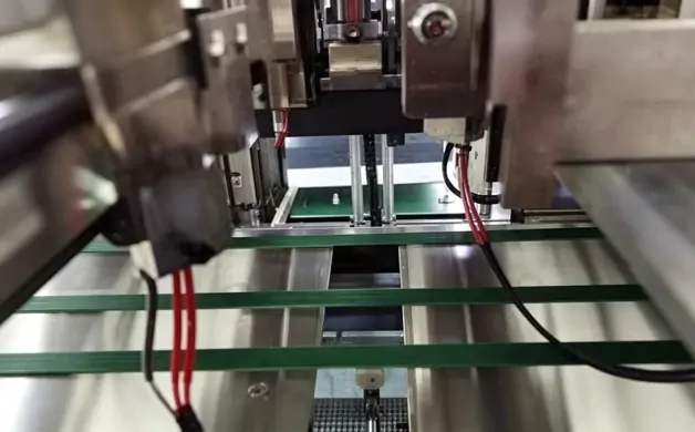 Cardboard feeding station of box corner pasting machine